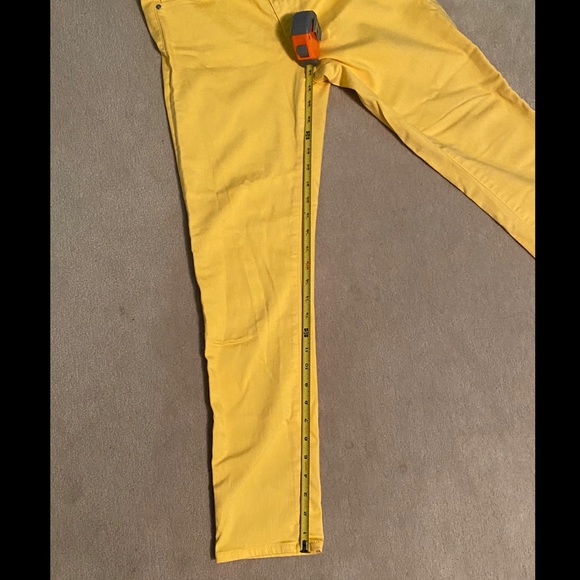 AG The Prima Ankle Cigarette Ankle Yellow Jeans - Picture 5 of 5